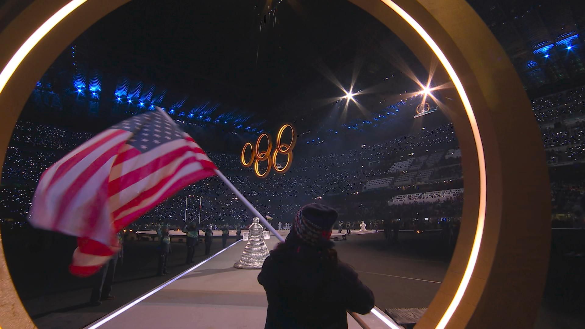 Flagbearer Jackson leads Team USA in Parade of Nations