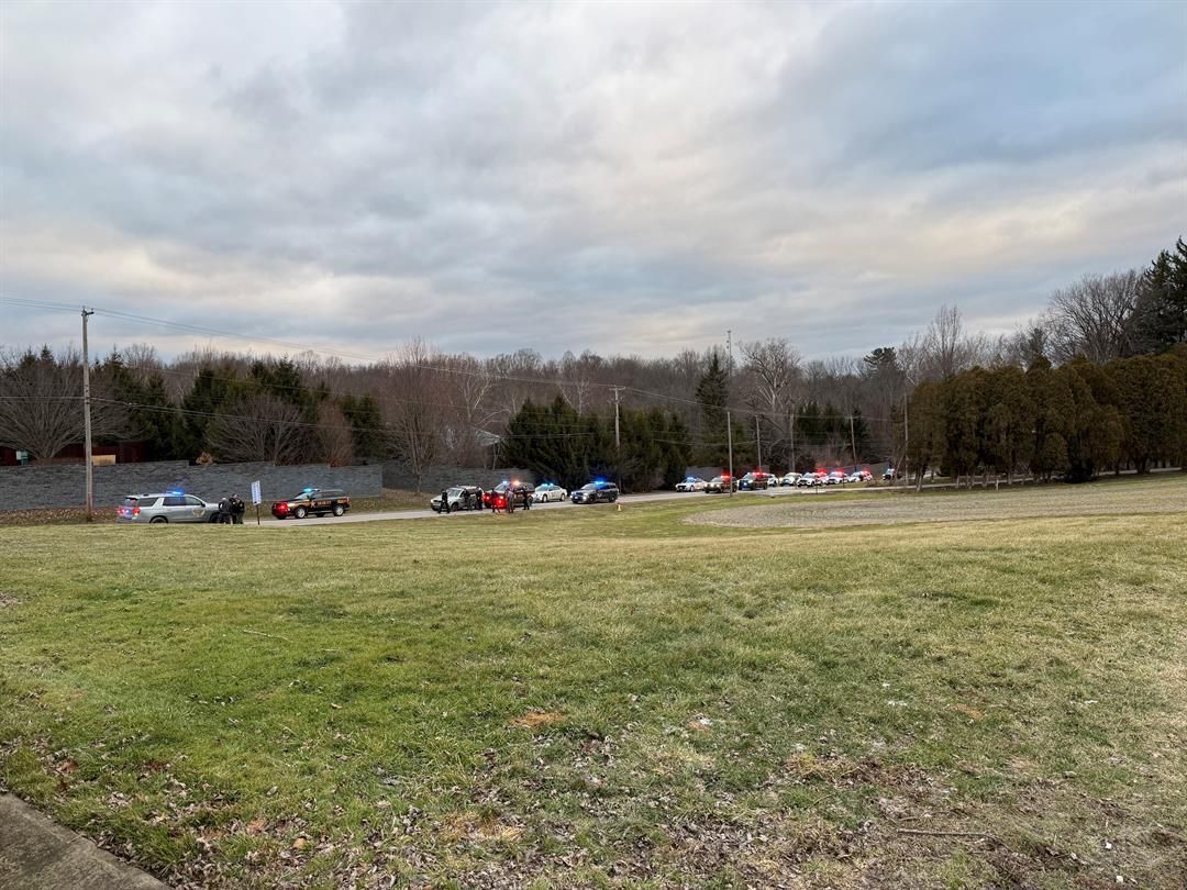 One person in custody following police chase that ended in Mahoning County