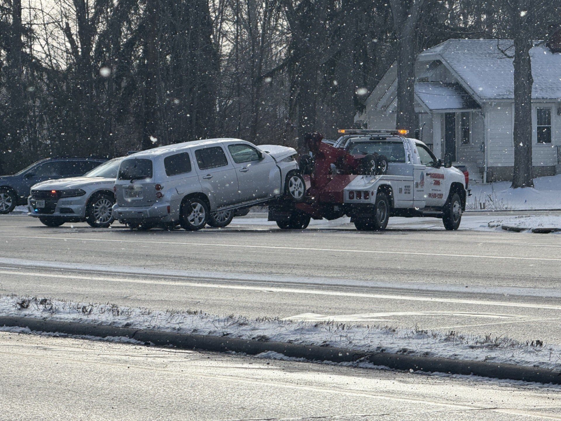 Crash backs up traffic on Route 82 in Howland