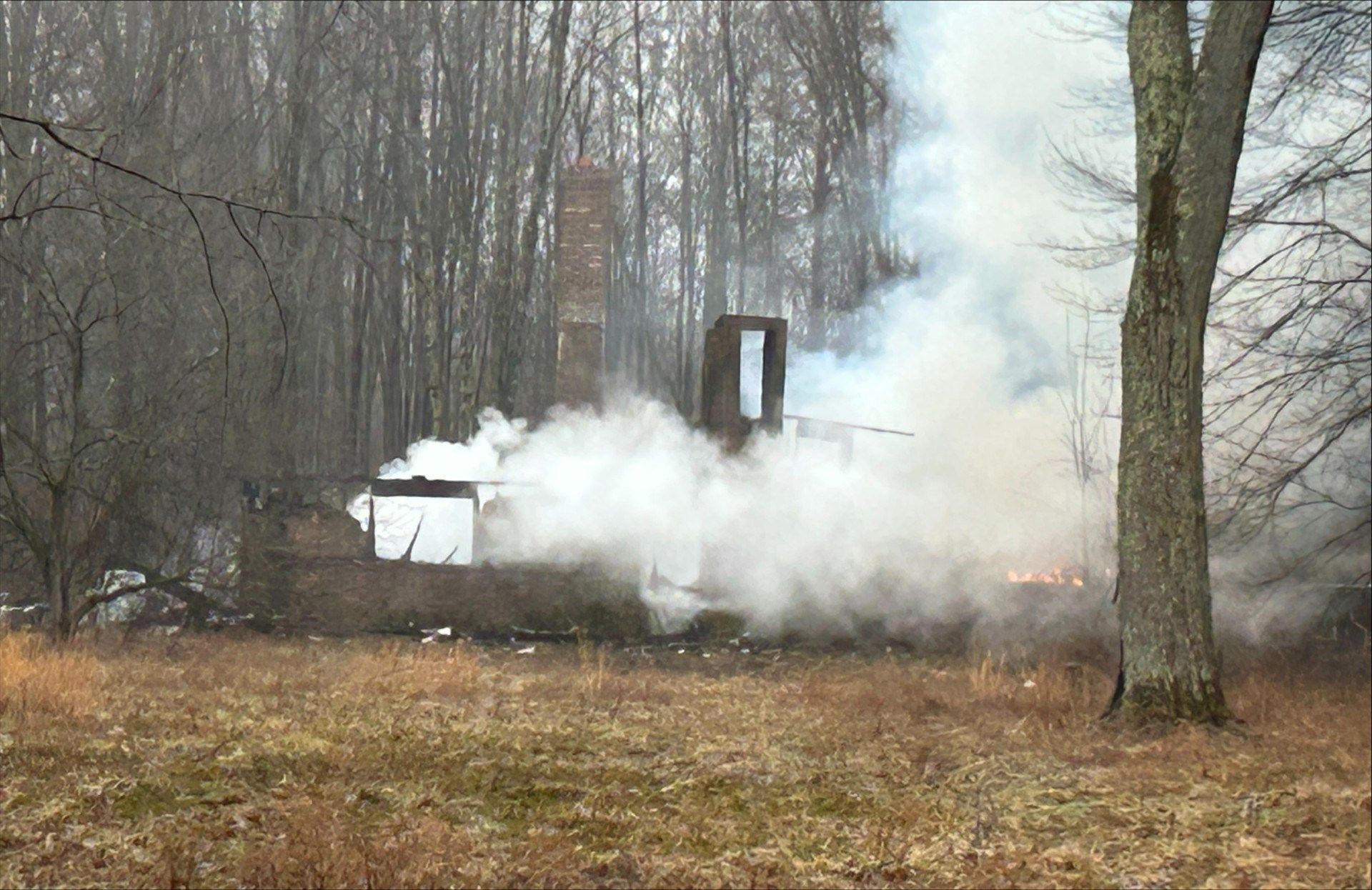 Fire burns Trumbull County home to the ground