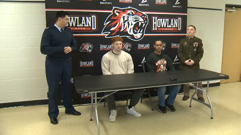 Howland High School recognizes students that joined military after graduation