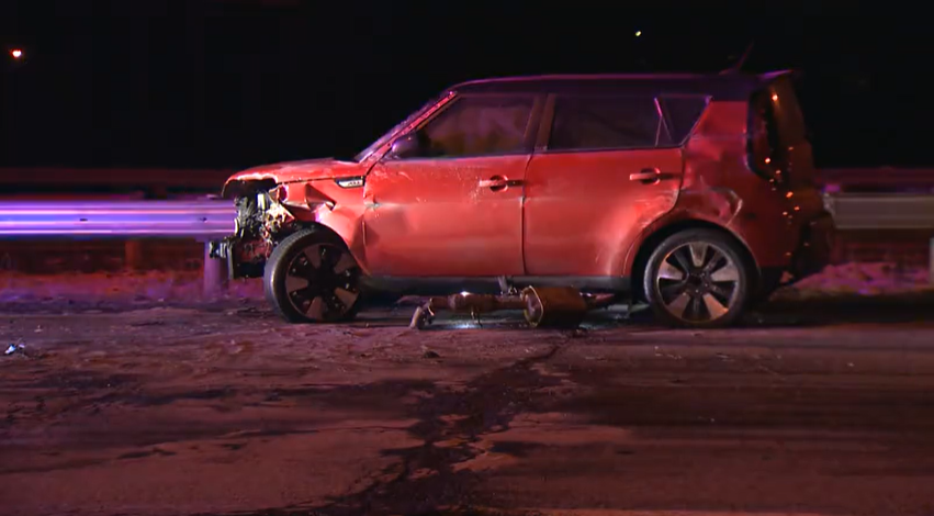 Gas leaks from car following crash on I-680 in Youngstown