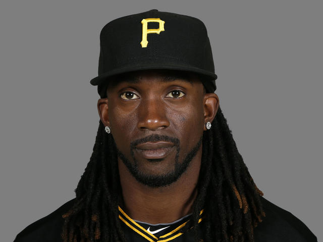 Pirates' McCutchen has a broken rib, DL status up in air