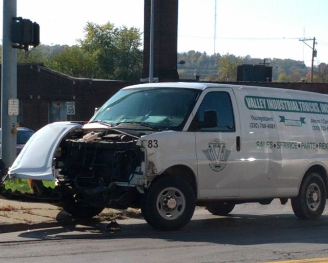 WRTA Bus Collides With Van WFMJ wrta-bus-collides-with-van-wfmj