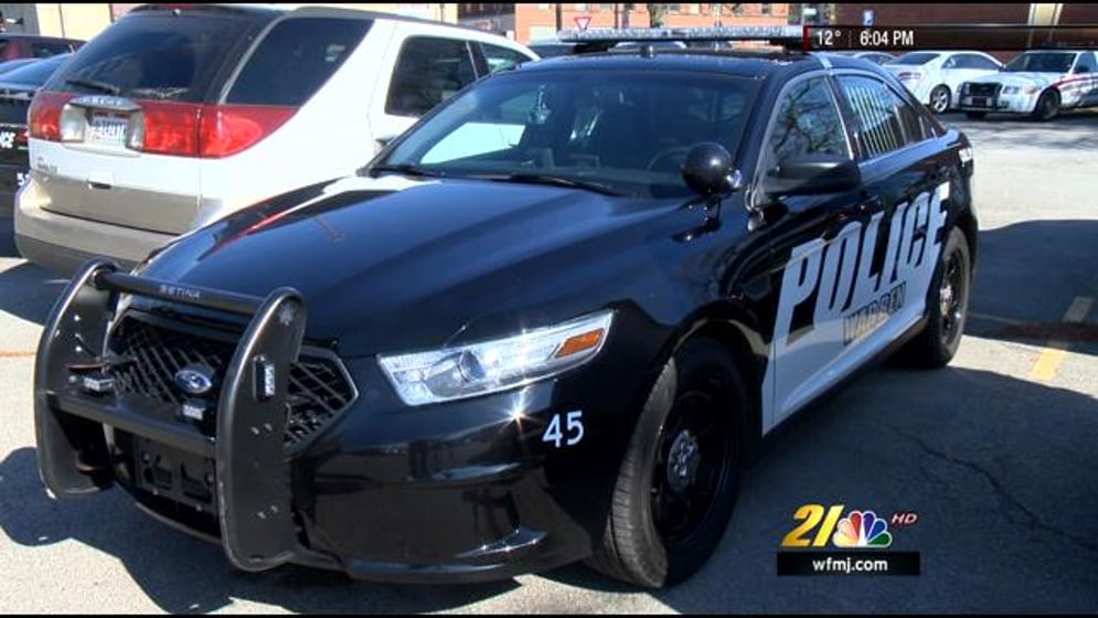 Trumbull police seek help identifying gas station robbery suspects