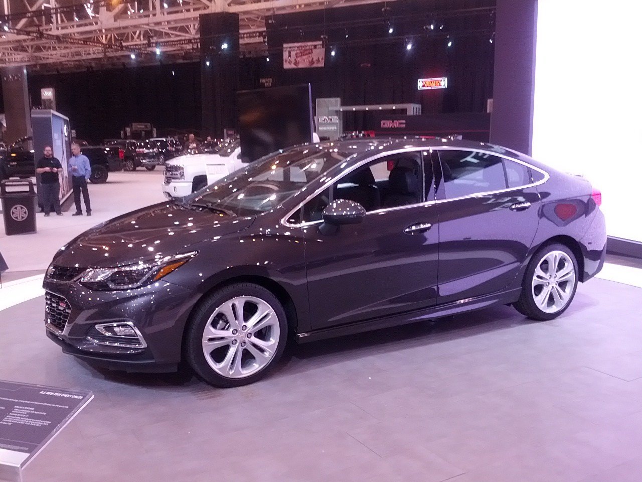 GM features Cruze at Cleveland Auto Show